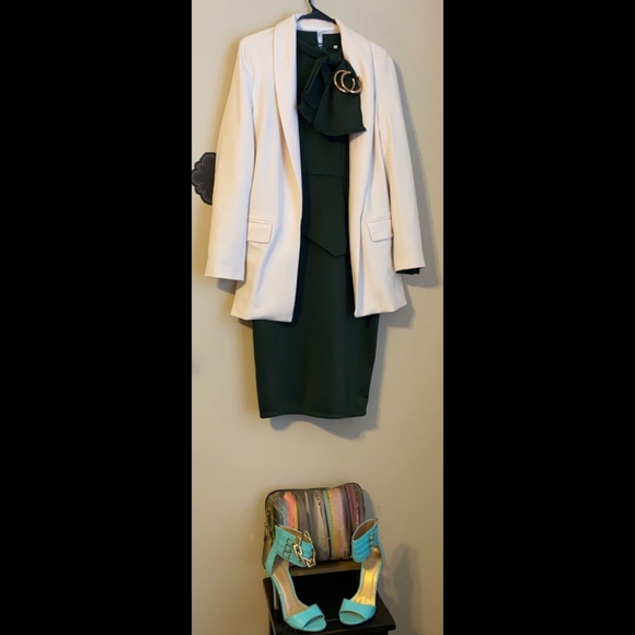 🆕️ LISTING!! BNWOT PUSSYBOW MOCK NECK ASYMMETRICAL PEPLUM PENCIL DRESS - Picture 15 of 16